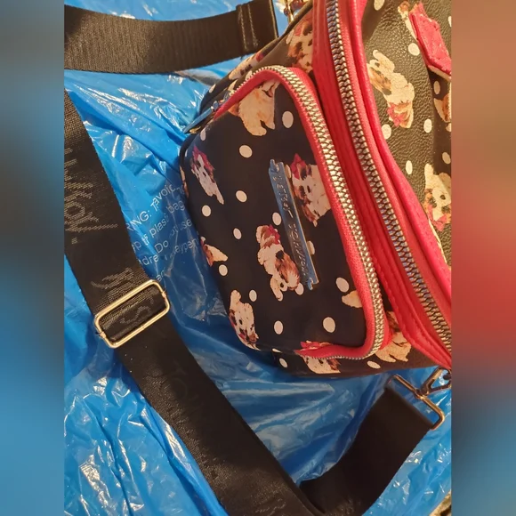 Betsey Johnson Women's Lunch Bag - Picture 12 of 16